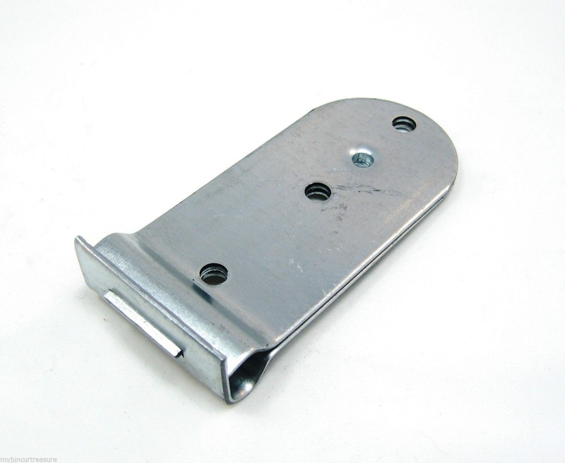 Todco Style Bottom Bracket – for Roll up Box Truck Door